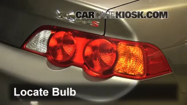 2002 Acura RSX Type-S 2.0L 4 Cyl. Éclairage Feu clignotant arrière (remplacer l'ampoule)